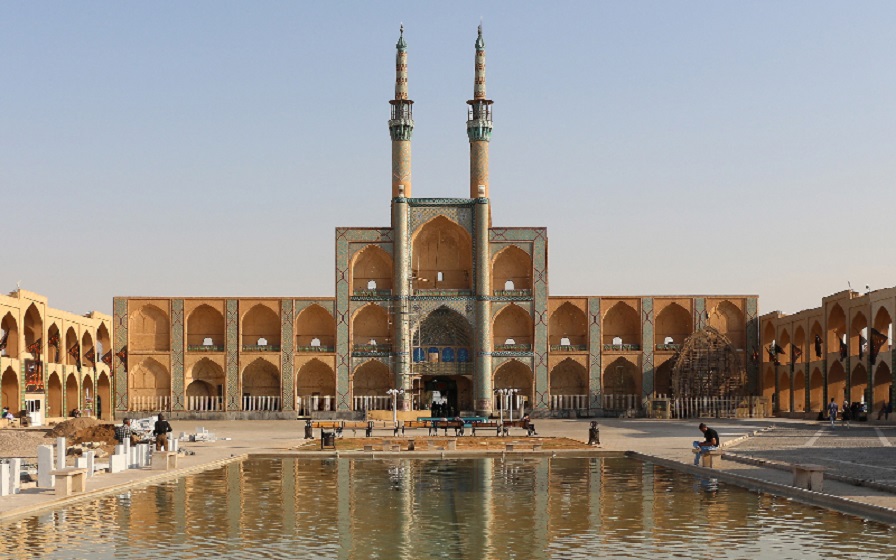 Getting to know beautiful Iran: Part 5: Amir Chakhmaq Square, Yazd