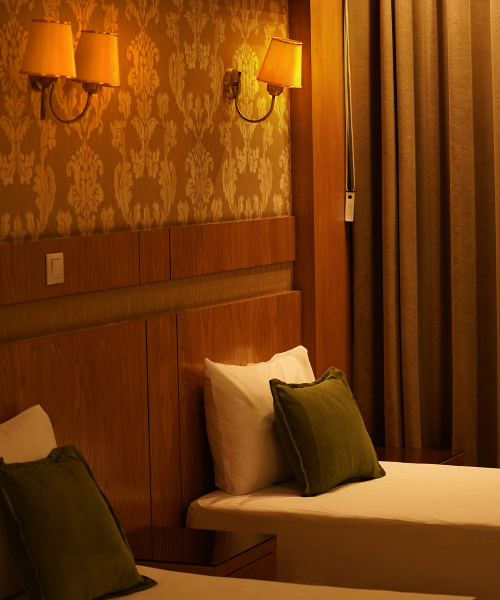 hotel madaen mashhad